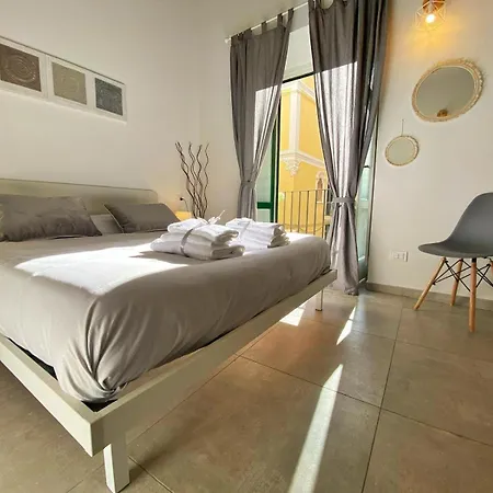 Il Duomo - Relais Di Charme Διαμέρισμα Σαλέρνο