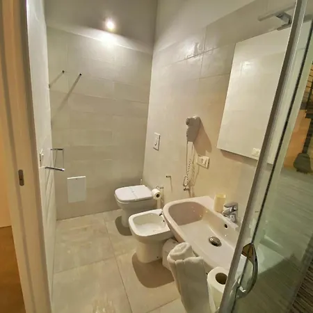 Il Duomo - Relais Di Charme Σαλέρνο